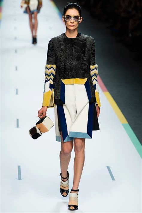 Fendi Spring 2013 — Runway Photo Gallery 